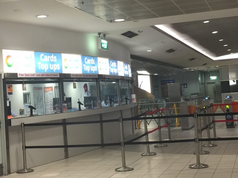 シドニー空港から市内へ！電車の乗り方 Blossa